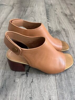 Vionic Valencia Leather Chunky Heeled Sandal Block Heel Tan Size 9.5 NWOT